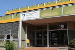 Archäologisches Museum Renningen Eingangsbereich des Museums von außen