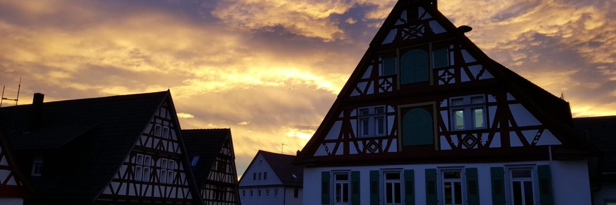 Rathaus Renningen Sonnenuntergang Bürgerbüro Renningen